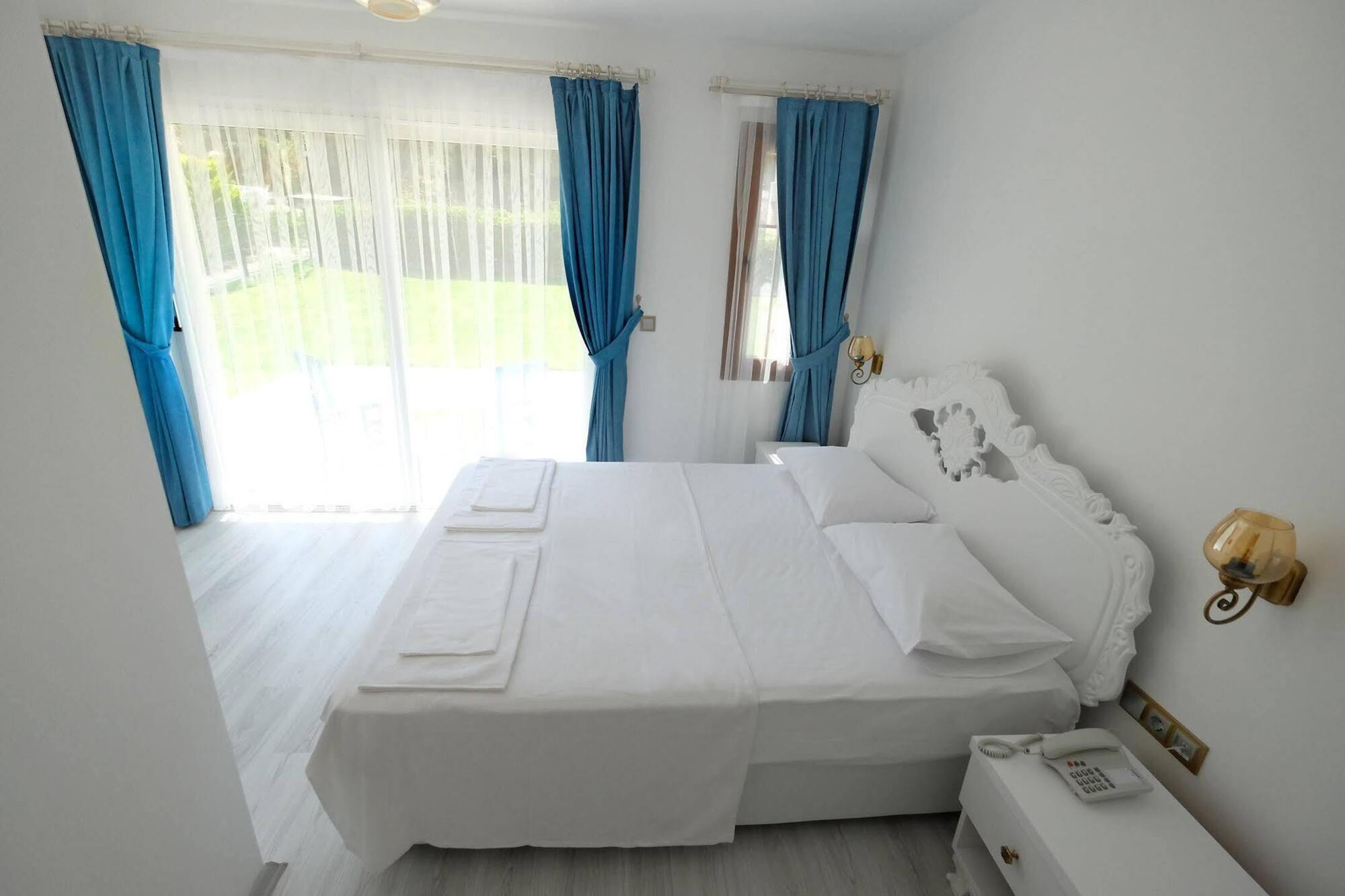 Bugra Alacati (Adults Only) Exteriör bild